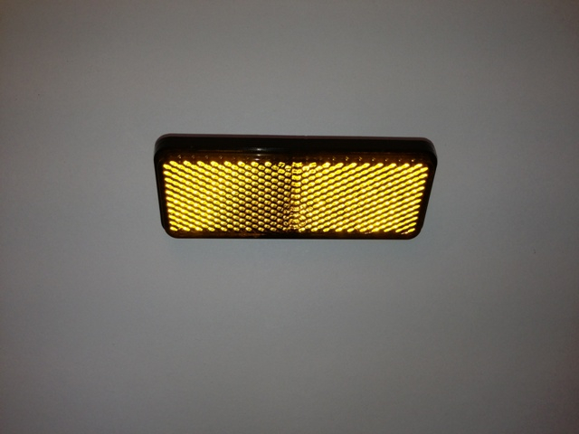 REAR SIDE REFLECTOR