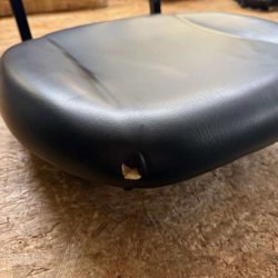 Seat Base (Slight Rip) - Hammerhead GTS150