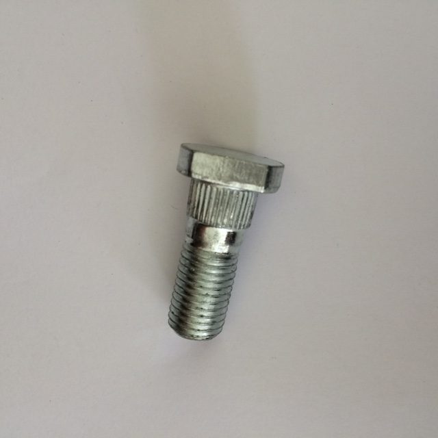 WHEEL STUD M10X1.25X31